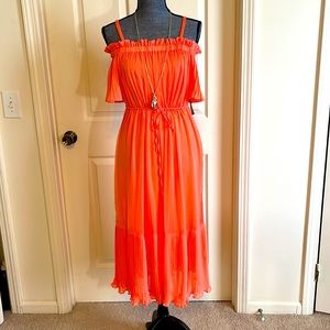 Thalia Sodi, off shoulders, warm salmon, pleated sleeves and bottom, Size S